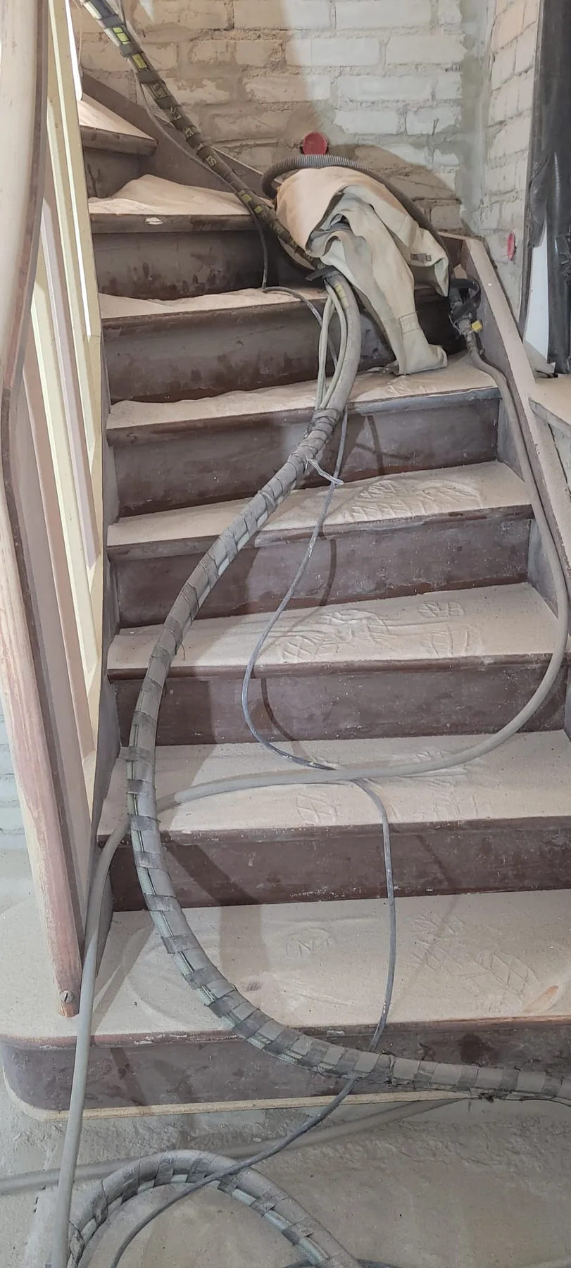 Treppe vor Sandstrahlarbeiten